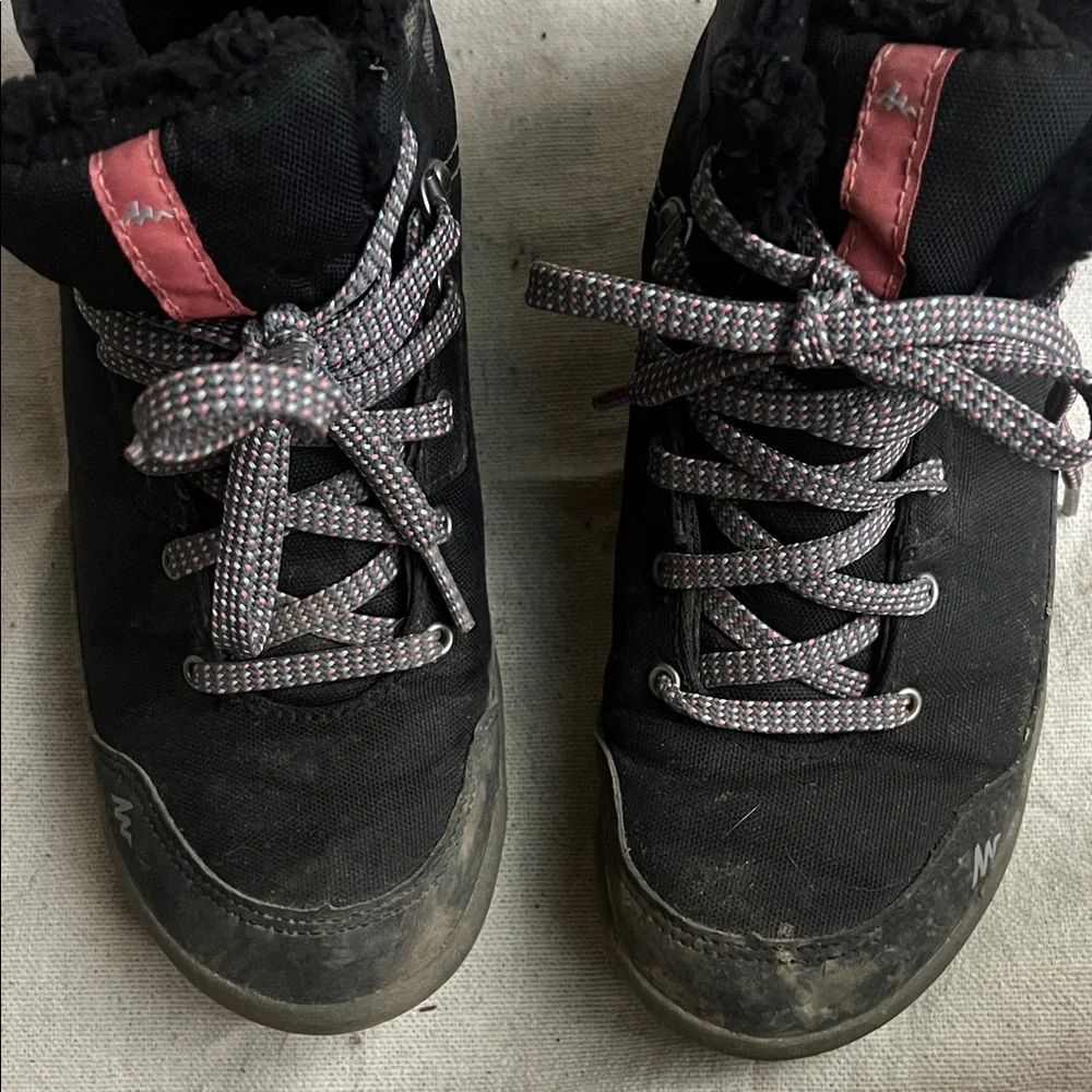 Quechua insulated hiking